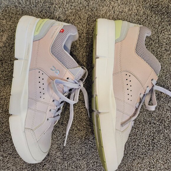 On Running Roger, Brand New Condition - Picture 1 of 5